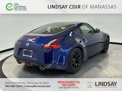Used 2020 Nissan 370Z Coupe RWD image 8