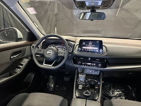 Used 2022 Nissan Rogue SV AWD/4WD image 20
