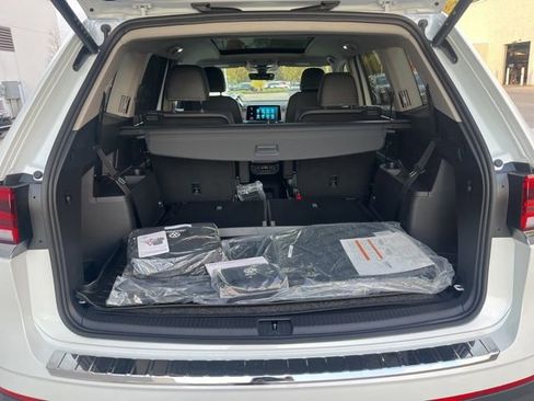 New 2026 Volkswagen Atlas SE FWD image 28