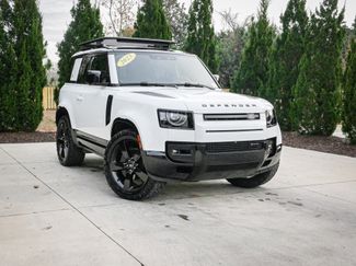 Used 2023 Land Rover Defender 90 X-Dynamic SE video 2