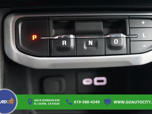 Used 2020 GMC Acadia SLE FWD image 25