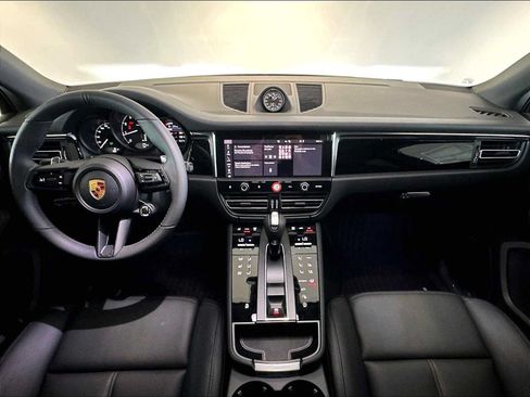 New 2026 Porsche Macan AWD/4WD image 14