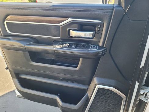Used 2024 RAM 2500 Laramie AWD/4WD image 13