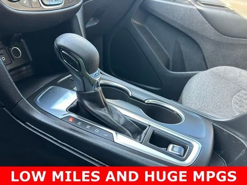 Used 2024 Chevrolet Equinox LT FWD image 24