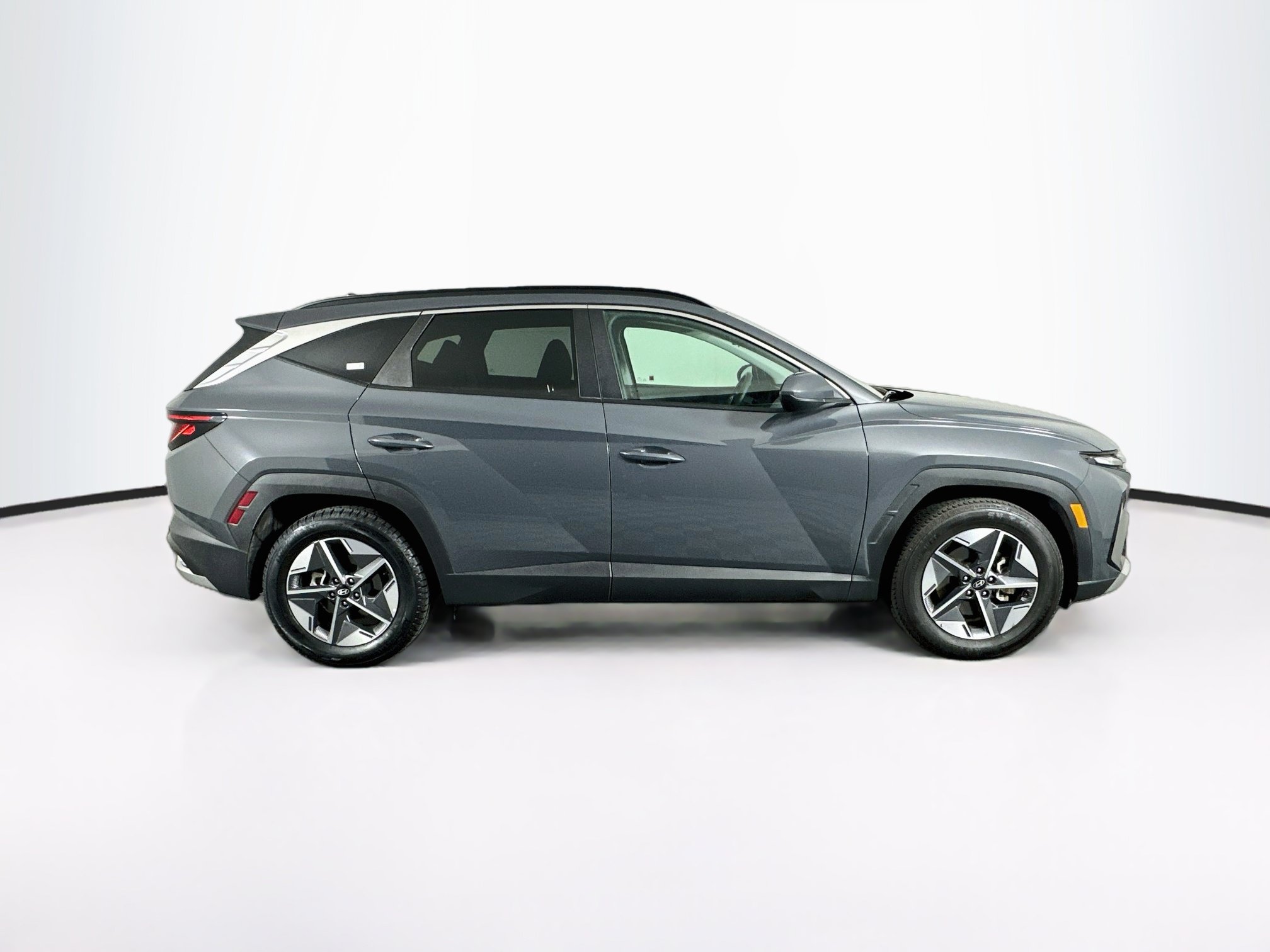 Used 2025 Hyundai Tucson SEL FWD image 10
