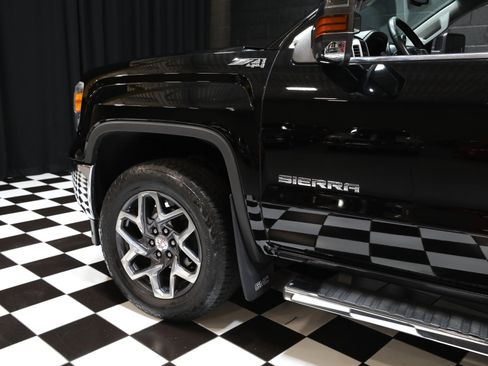 Used 2015 GMC Sierra 1500 SLT w/ SLT Crew Cab Value Package AWD/4WD image 29