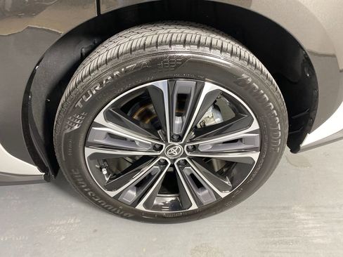 Certified 2024 Toyota bZ4X Limited image 31