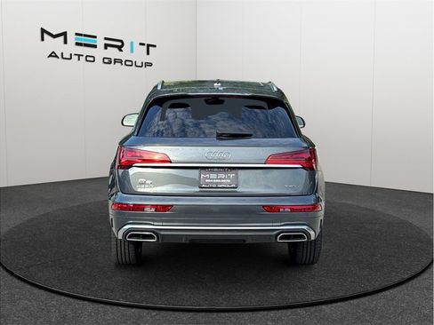 Used 2023 Audi Q5 2.0T Prestige w/ Prestige Package AWD/4WD image 7