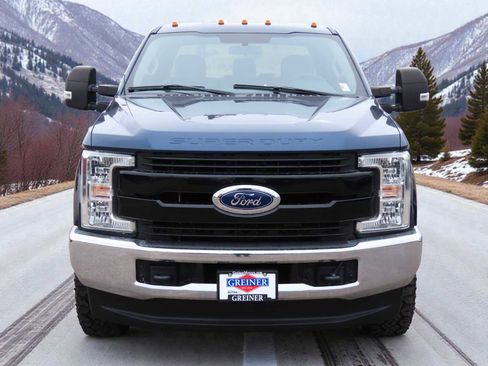 Certified 2018 Ford F250 XL w/ STX Appearance Package image 9