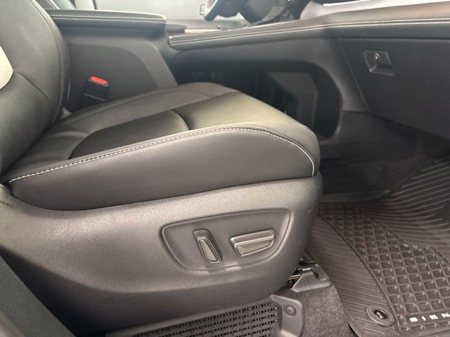 Used 2026 Toyota Sienna AWD image 22