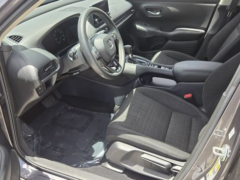 Certified 2023 Honda HR-V LX image 10