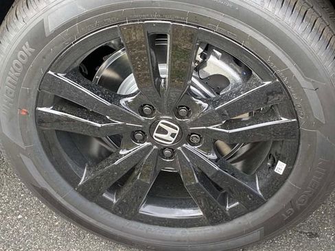 New 2027 Honda HR-V Sport image 6