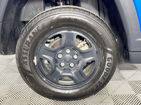 Used 2019 Jeep Compass Sport w/ Cold Weather Group image 59