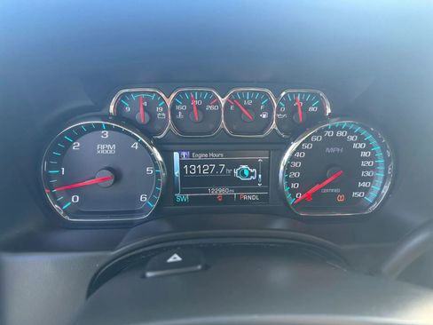 Used 2019 Chevrolet Tahoe 4WD w/ Remote Keyless Entry Package image 16