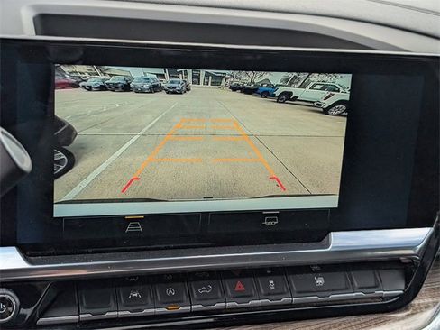 Used 2025 Chevrolet Silverado 1500 LT image 14