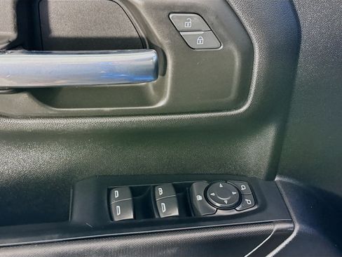 Used 2023 Chevrolet Silverado 1500 Custom RWD image 22