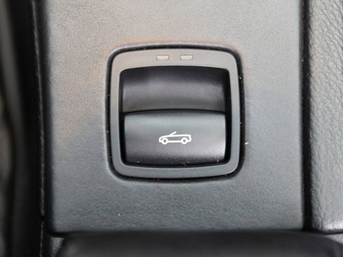 Used 2013 BMW M3 Convertible image 95