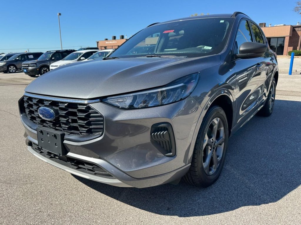 Certified 2024 Ford Escape ST-Line AWD/4WD image 8