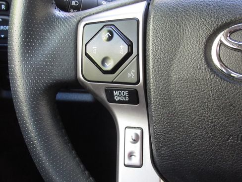 Used 2021 Toyota 4Runner Limited AWD/4WD image 29