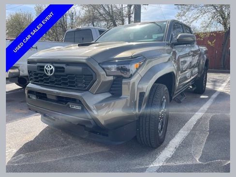 Used 2025 Toyota Tacoma TRD Sport image 1