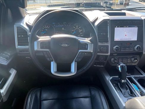 Used 2017 Ford F150 Lariat w/ Equipment Group 502A Luxury image 5