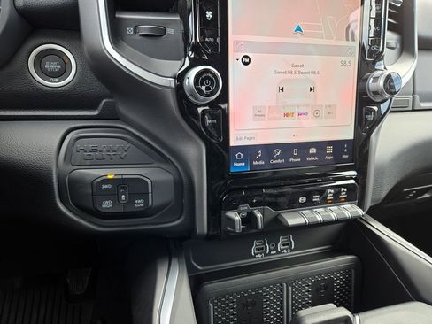 New 2026 RAM 2500 Big Horn AWD/4WD image 23