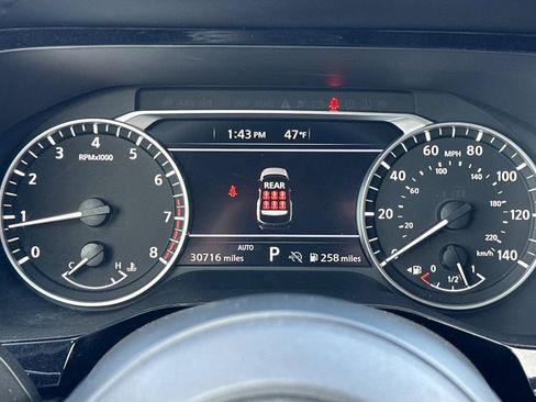 Used 2024 Nissan Pathfinder SV AWD/4WD image 25