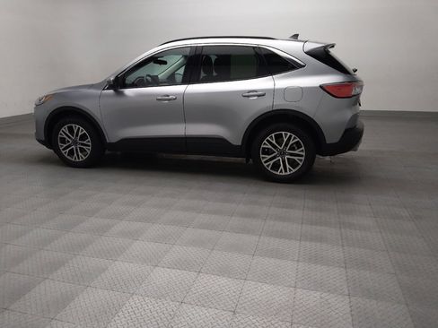 Used 2021 Ford Escape SEL image 3