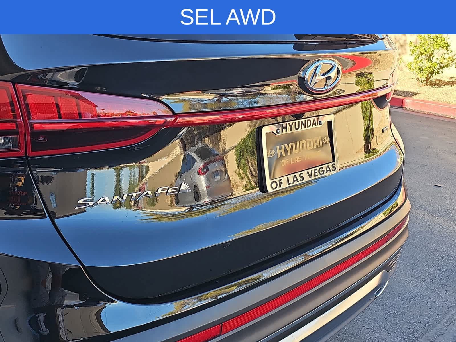 Used 2022 Hyundai Santa Fe SEL w/ Convenience + Premium Package AWD/4WD image 11
