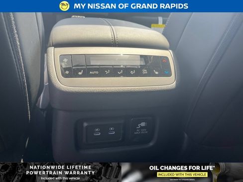 New 2026 Nissan Pathfinder Platinum w/ Cargo Package AWD/4WD image 22