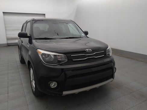 Used 2019 Kia Soul + FWD image 13