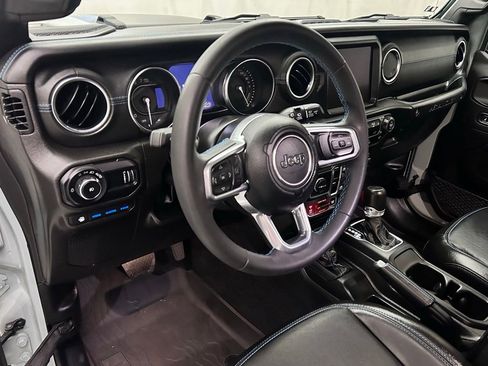 Certified 2023 Jeep Wrangler Unlimited Rubicon 4xe AWD/4WD image 11