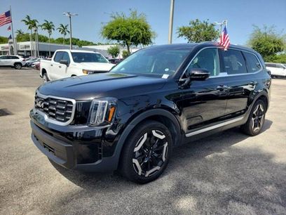 Used 2023 Kia Telluride S