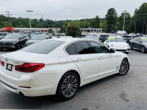 Used 2019 BMW 530i w/ Convenience Package RWD image 4
