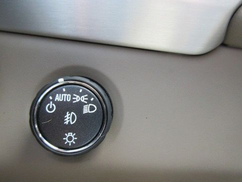 Used 2019 GMC Yukon SLT w/ Open Road Package image 26