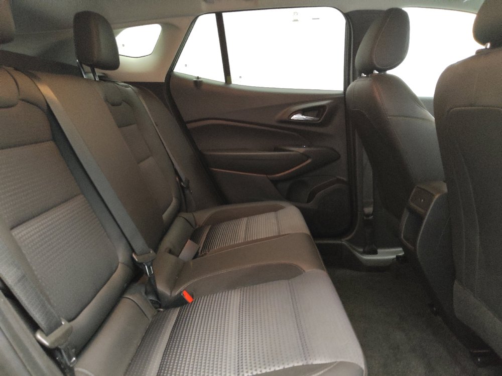 Used 2024 Chevrolet Trax LT w/ Driver Confidence Package FWD image 19