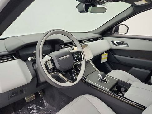 New 2026 Land Rover Range Rover Velar Dynamic SE image 23