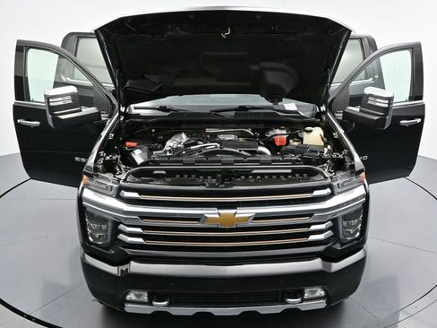 Used 2021 Chevrolet Silverado 2500 High Country w/ Z71 Off-Road Package AWD/4WD image 45