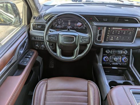 Used 2023 GMC Yukon Denali Ultimate image 20