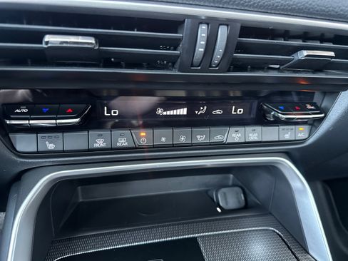 Certified 2024 MAZDA CX-90 Plug-In Hybrid w/ Premium Pkg AWD/4WD image 32