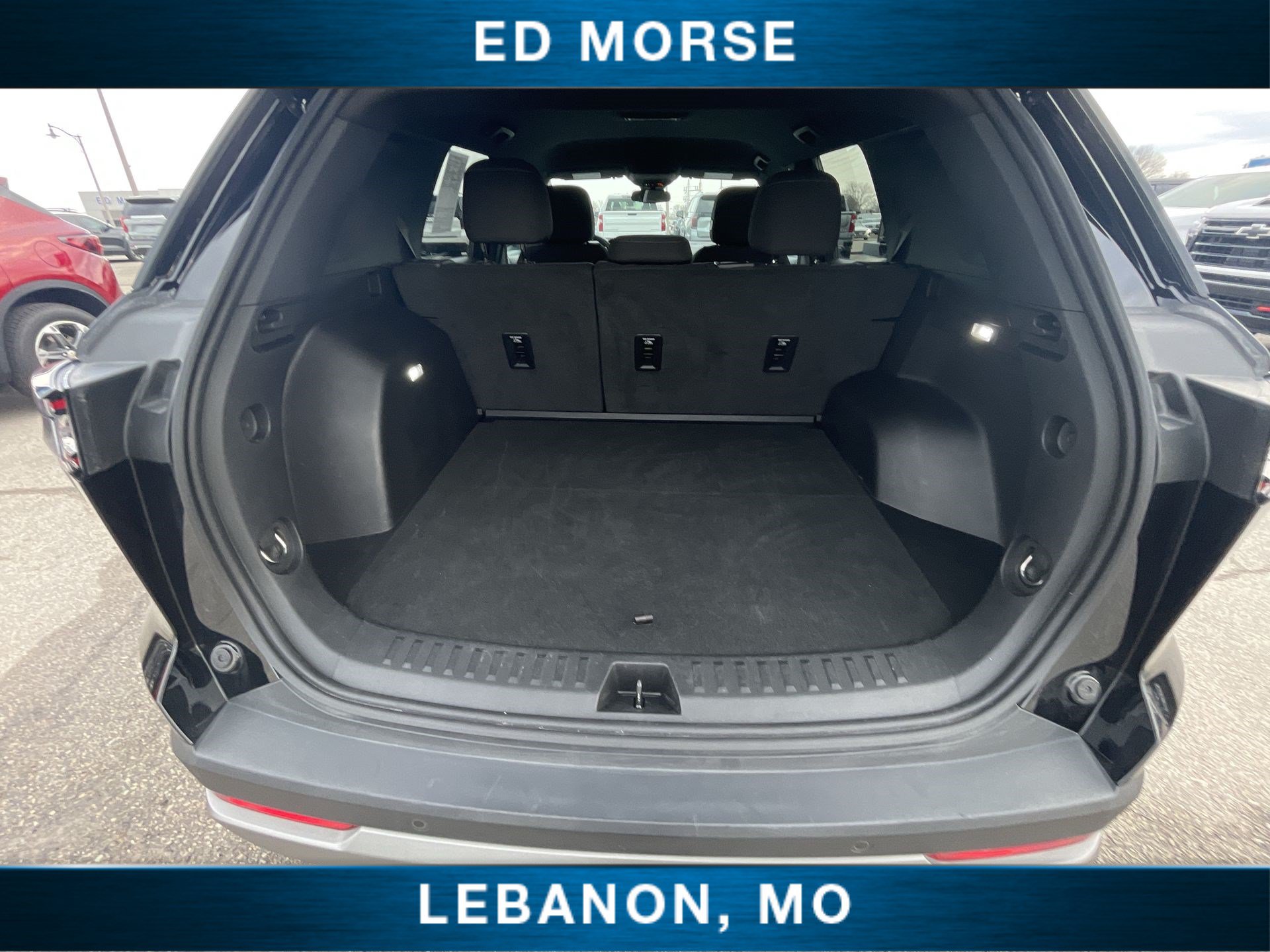Used 2025 Chevrolet Equinox LT AWD/4WD image 24