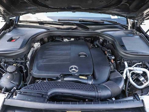 Used 2020 Mercedes-Benz GLC 300 image 29