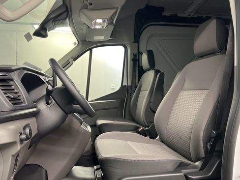 New 2026 Ford Transit 250 148 Medium Roof image 25