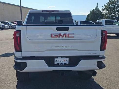 Used 2024 GMC Sierra 3500 Denali w/ Denali Reserve Package AWD/4WD image 7