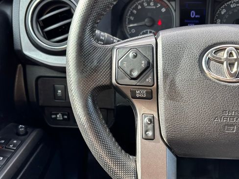 Used 2021 Toyota Tacoma TRD Off-Road AWD/4WD image 16