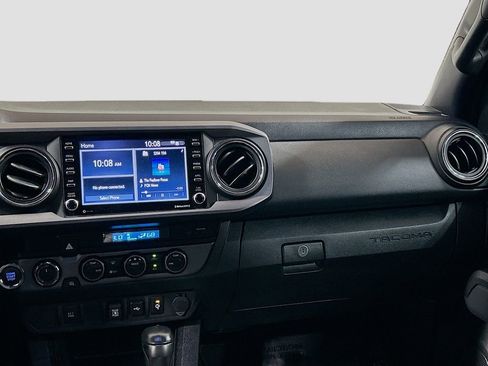 Used 2023 Toyota Tacoma TRD Off-Road image 19