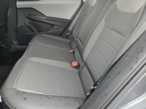 Used 2024 Volkswagen Taos SE image 8