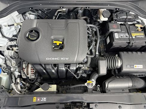 Used 2017 Hyundai Elantra SE FWD image 38