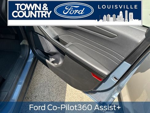 Used 2024 Ford Escape Active w/ Tech Pack #1 AWD/4WD image 16