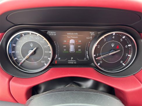 Used 2023 Maserati Levante Modena image 21